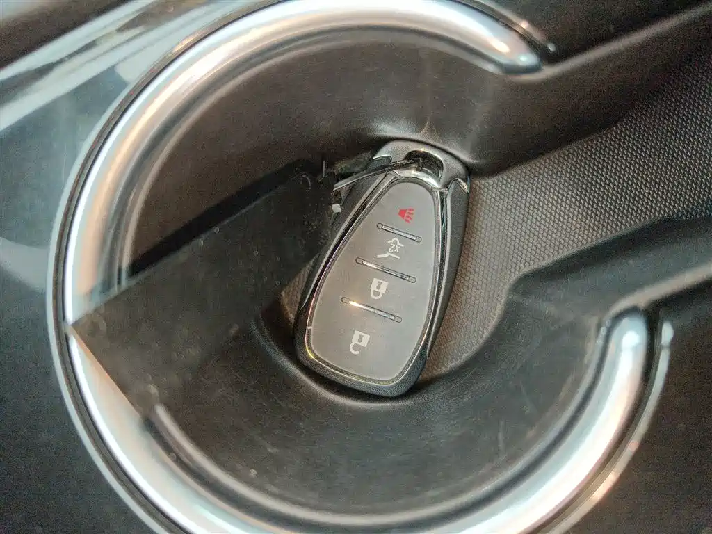 Explorer 2021 535T Yujie Edition купить на сайте DeffCars