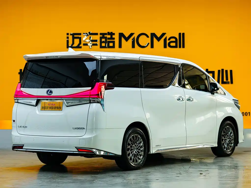 Lexus LM 2020 300h Four Seat Royal Edition купить на сайте DeffCars