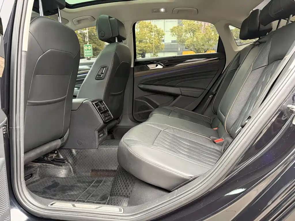 Passat 2019 380TSI Deluxe Edition National VI купить на сайте DeffCars