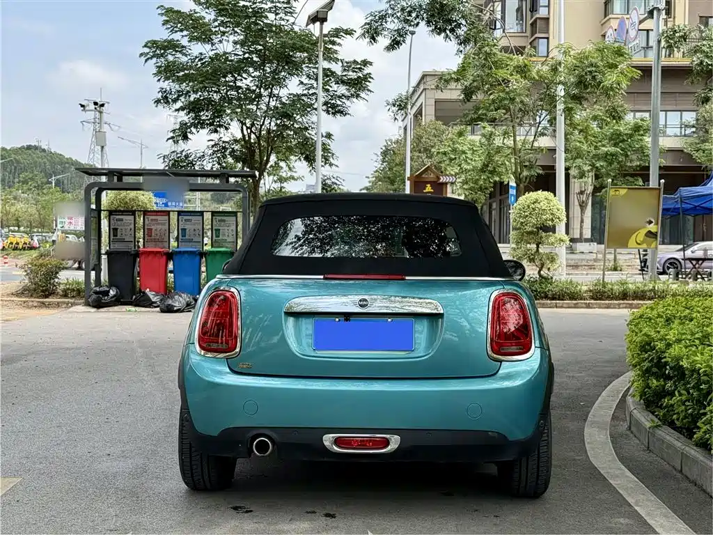 MINI 2019 1.5T COOPER CABRIO Classic купить на сайте DeffCars