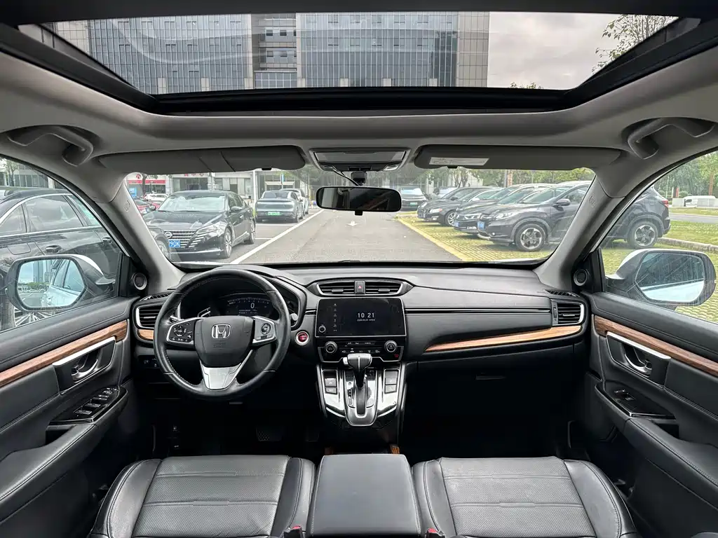 Honda CR-V 2019 dazzling version plus 240TURBO CVT two-wheel drive fashion version National VI купить на сайте DeffCars