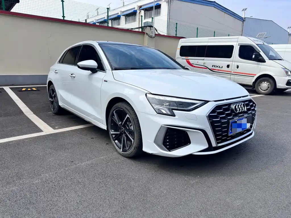 Audi A3 2024 Sportback 35 TFSI stylish and sporty купить на сайте DeffCars