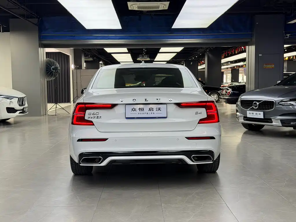 Volvo S60 2022 B4 Zhiyuan Sports Edition купить на сайте DeffCars