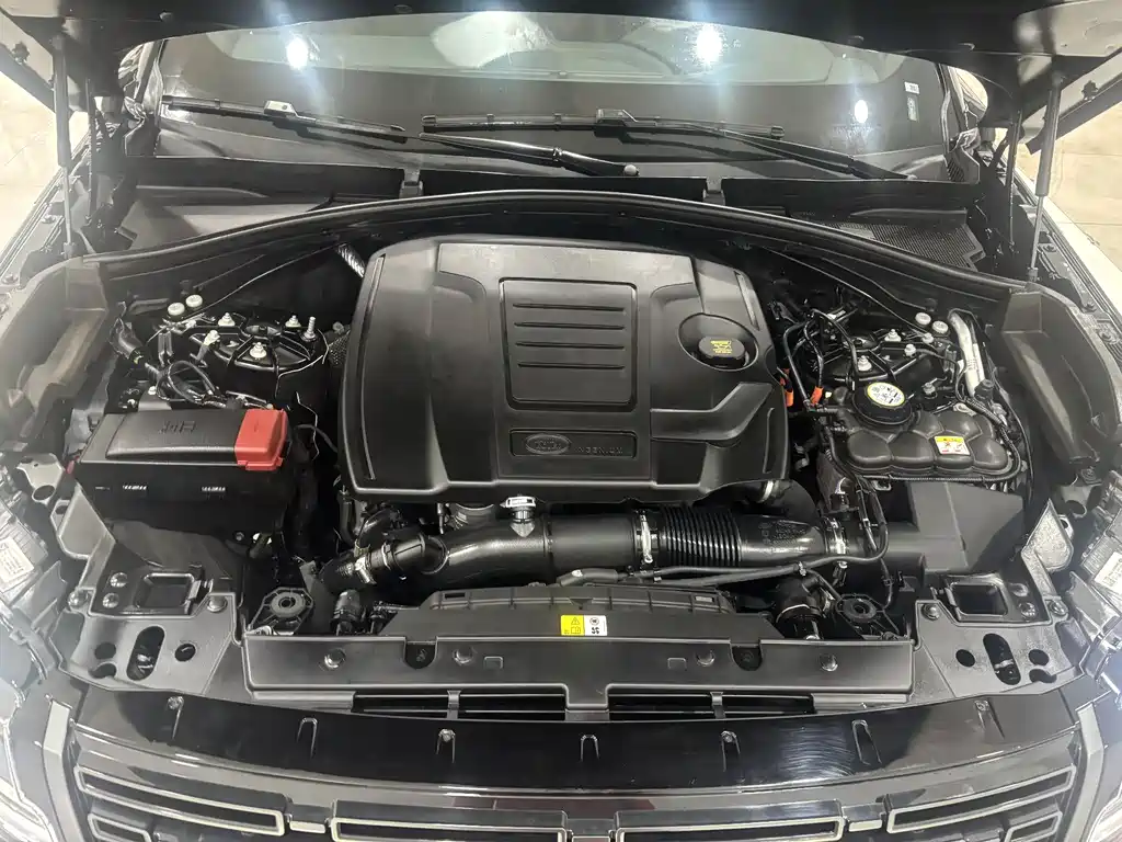 Range Rover Velar 2025 Dynamic SE купить на сайте DeffCars