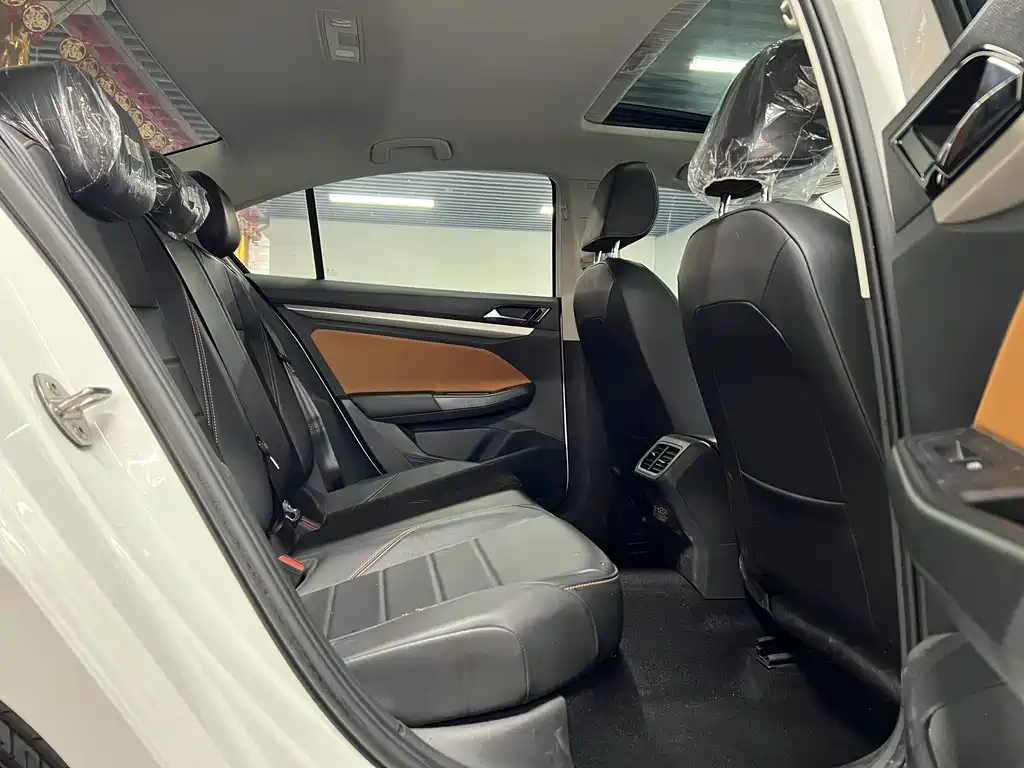 Bora 2024 model 200TSI DSG Yuexing PRO version купить на сайте DeffCars