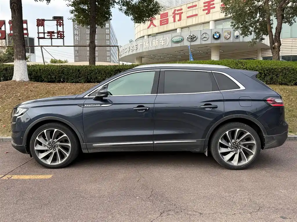 Voyager 2021 2.7T four-wheel drive premium version купить на сайте DeffCars
