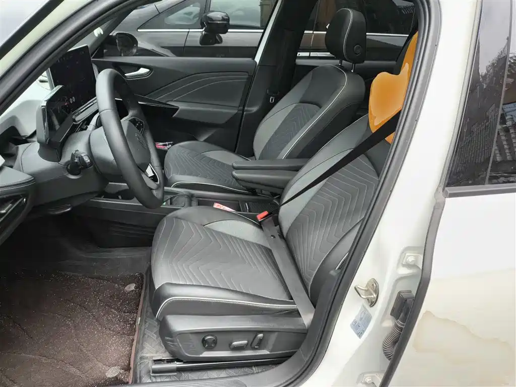 Volkswagen ID.3 2025 Smart Model Outstanding Edition купить на сайте DeffCars