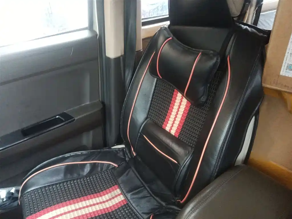 Wuling Rongguang V 2016 1.5L standard model купить на сайте DeffCars