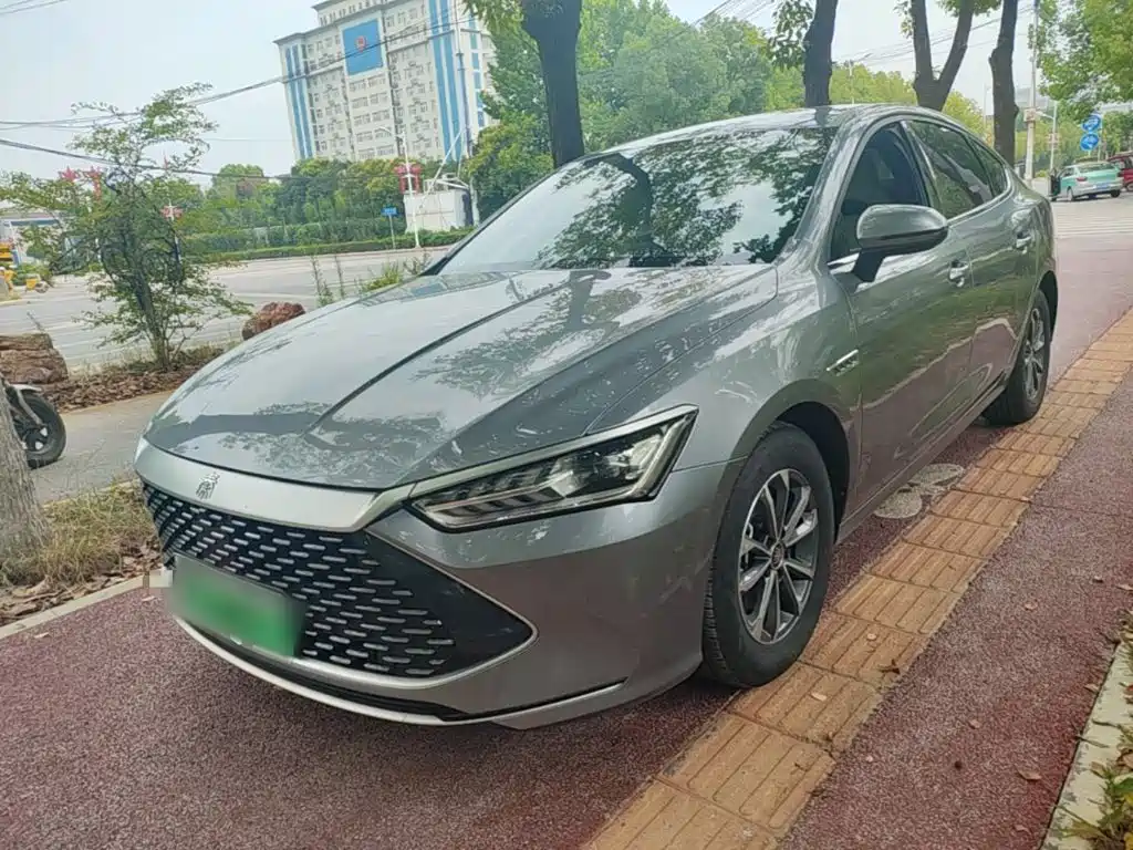 Qin Plus 2024 Honor Edition DM-i 55KM Leading Type купить на сайте DeffCars