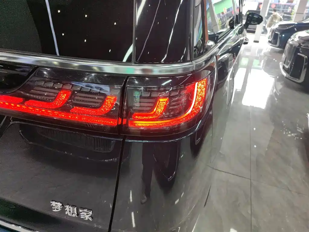 Lantu Dreamer 2025 PHEV four-wheel drive flagship Kunpeng version купить на сайте DeffCars