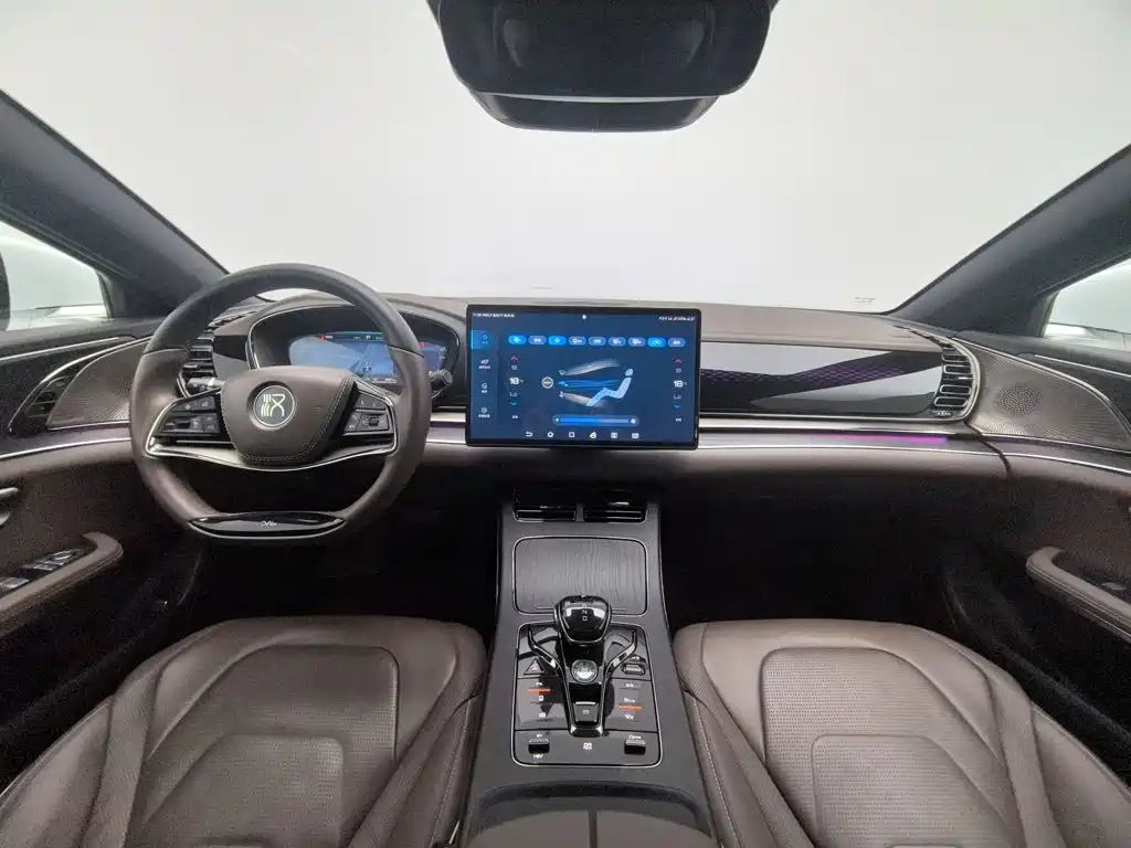 Han 2022 DM-i 121KM Exclusive Model купить на сайте DeffCars