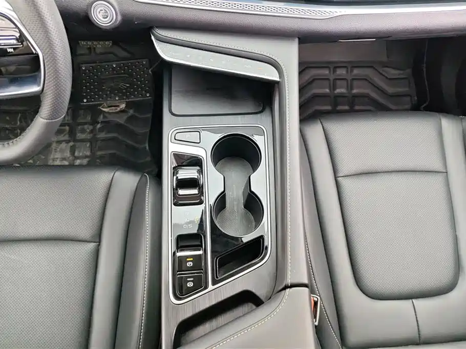 Pentium B70 2025 Longyao Edition 1.5T Enjoyment Model купить на сайте DeffCars