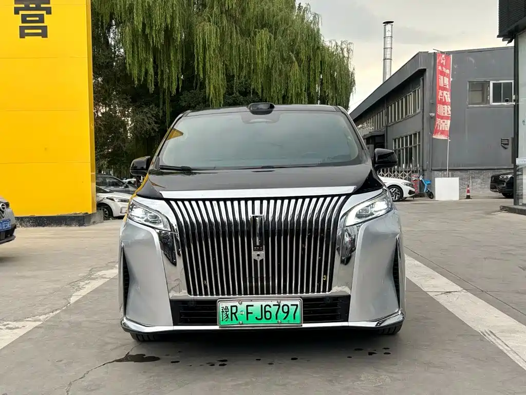 Weipai Alpine New Energy 2025 Four-wheel Drive Alpine 8 купить на сайте DeffCars