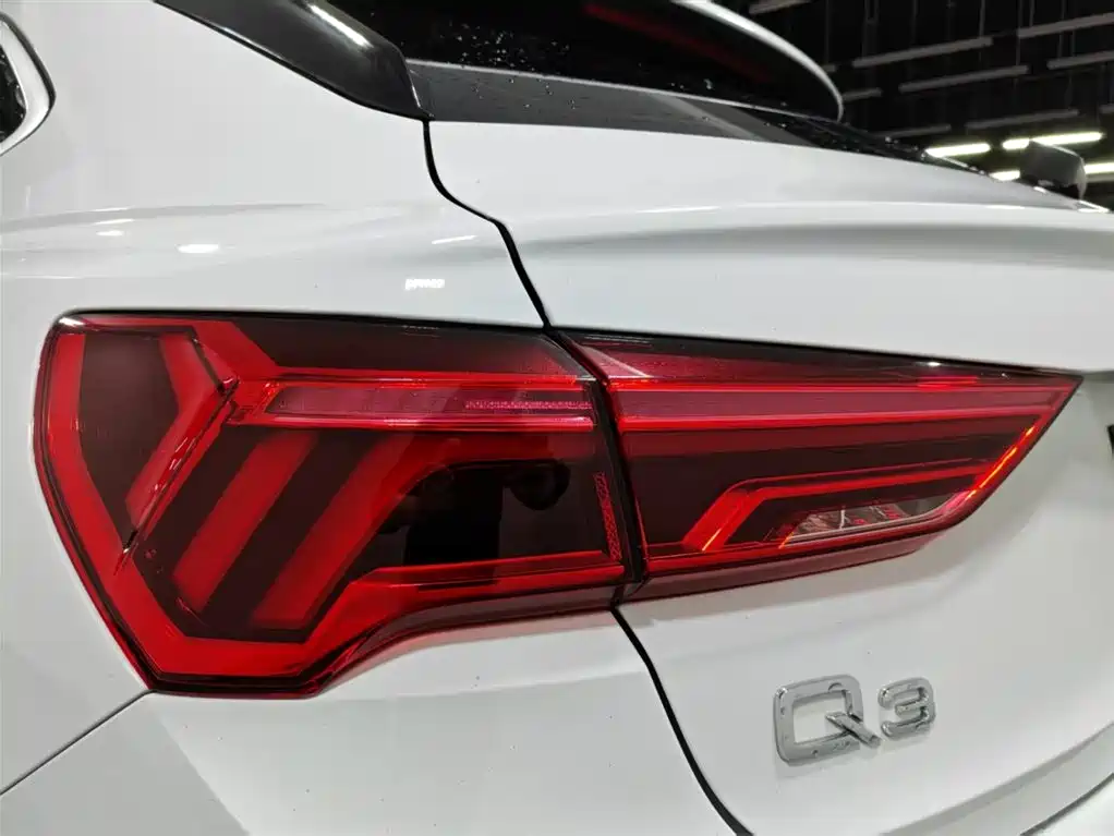 Audi Q3 Sportback 2020 40 TFSI Fashion купить на сайте DeffCars