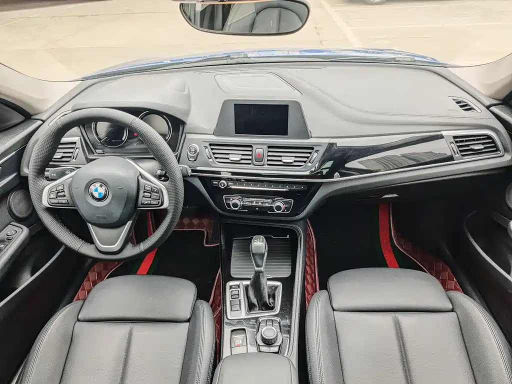 BMW 1 Series 2018 118i Sports купить на сайте DeffCars