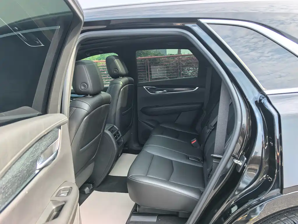 Cadillac XT5 2021 2.0T two-wheel drive luxury model купить на сайте DeffCars