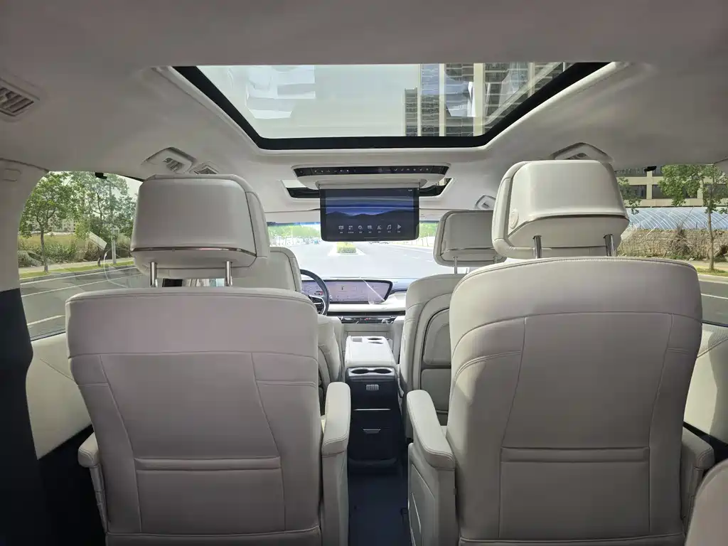 Buick GL8 New Energy 2024 Lu Zun Luxury Edition 7 seats купить на сайте DeffCars