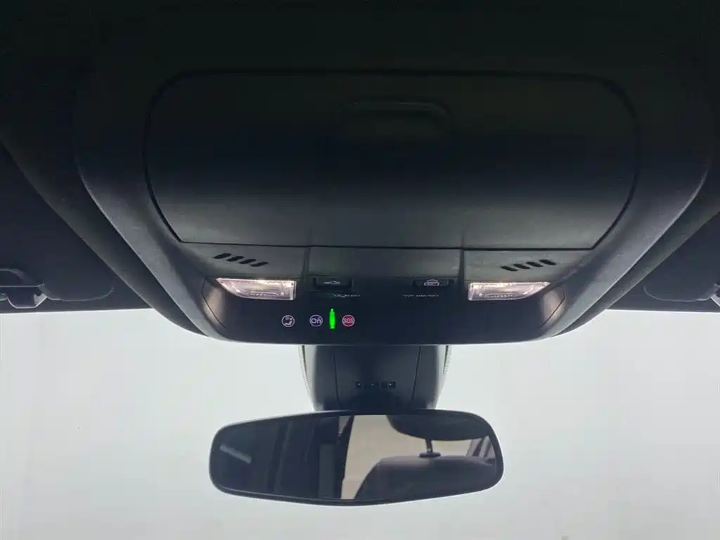 Cadillac XT6 2021 2.0T seven-seat four-wheel drive stylish model купить на сайте DeffCars