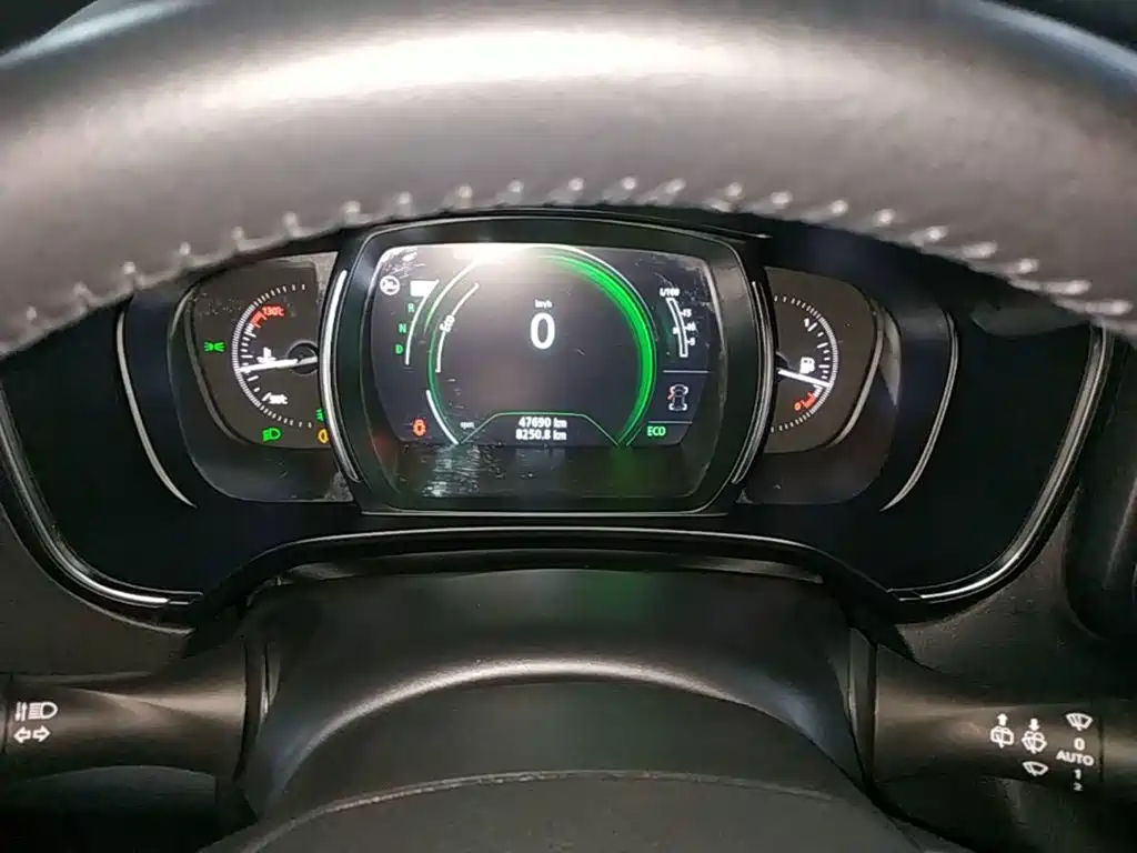 Koleos 2018 2.0L two-wheel drive leading version купить на сайте DeffCars