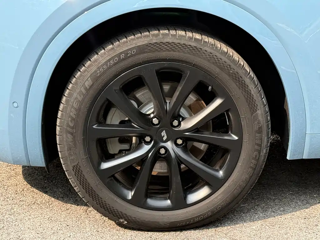 Ideal ONE 2021 extended range 6-seater version купить на сайте DeffCars