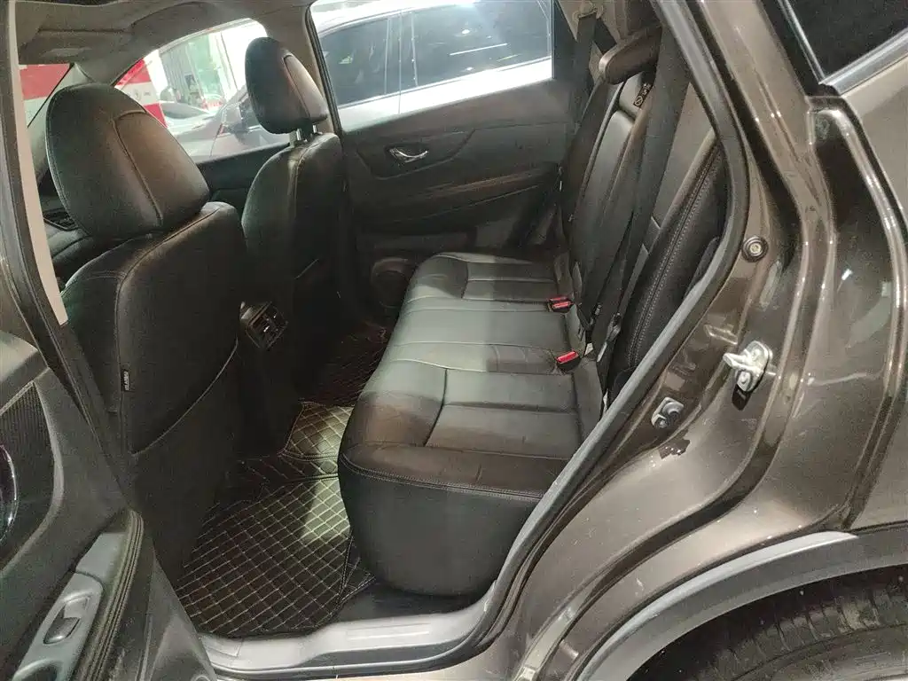 X-Trail 2019 2.0L CVT Intelligent Comfort Edition 2WD купить на сайте DeffCars