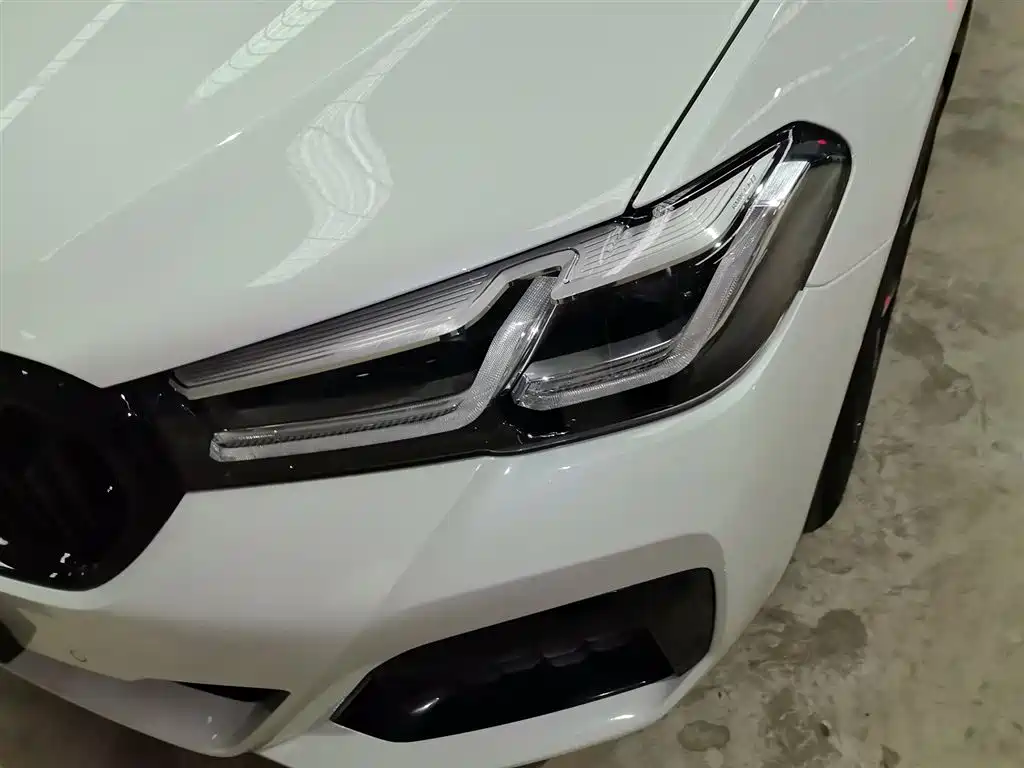 BMW 5 Series 2021 530Li Leading M Sports Package купить на сайте DeffCars