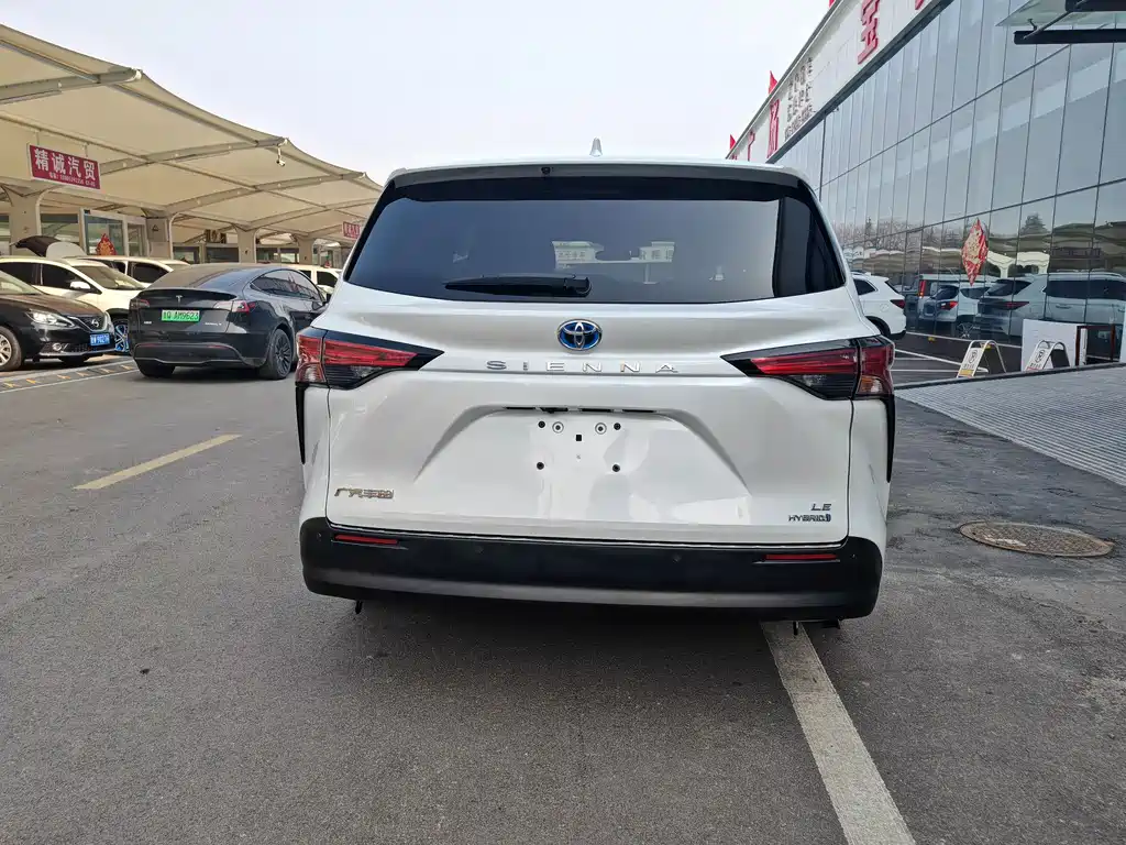 SIENNA 2023 2.5L Hybrid Comfort Edition купить на сайте DeffCars