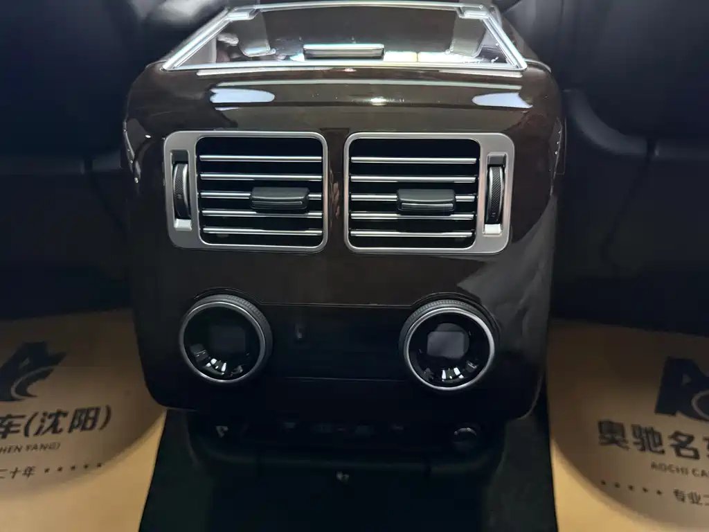 Range Rover 2022 3.0 L6 400PS Legendary Extended Classic Edition купить на сайте DeffCars