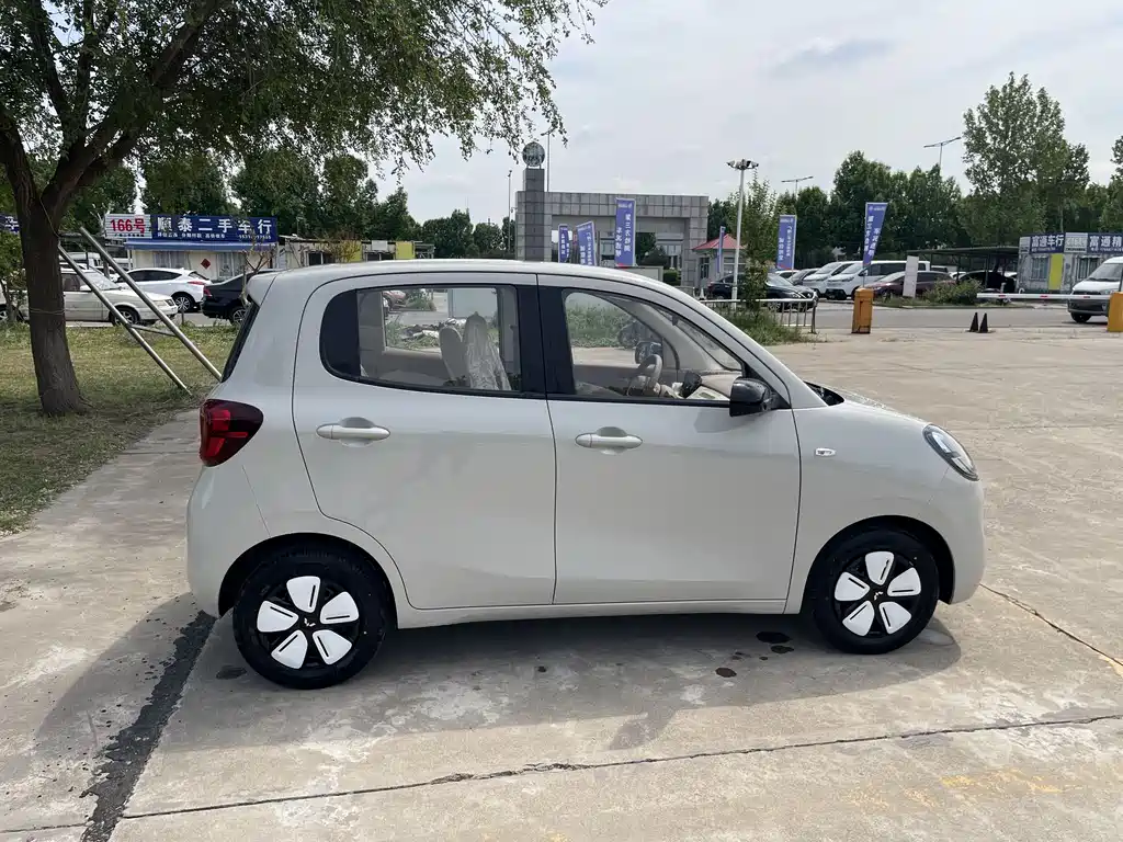 Hongguang MINIEV 2025 fourth generation four-door version advanced model купить на сайте DeffCars