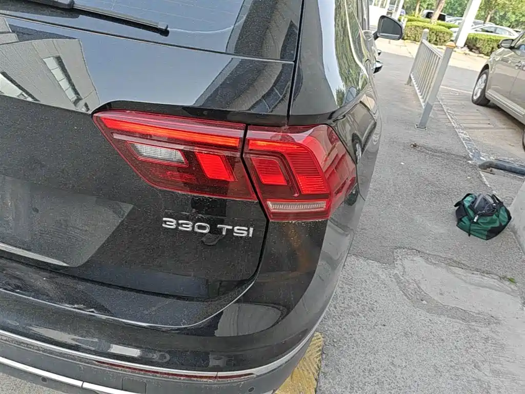 Tiguan L 2022 330TSI automatic two-wheel drive smart version купить на сайте DeffCars