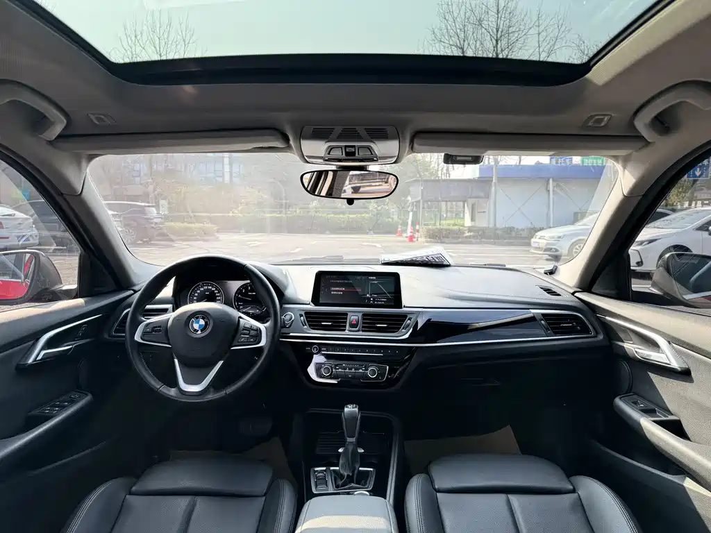 BMW 1 Series 2018 118i Sports купить на сайте DeffCars