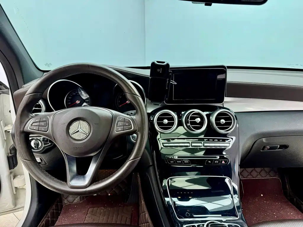 Mercedes GLC 2018 200 4MATIC купить на сайте DeffCars