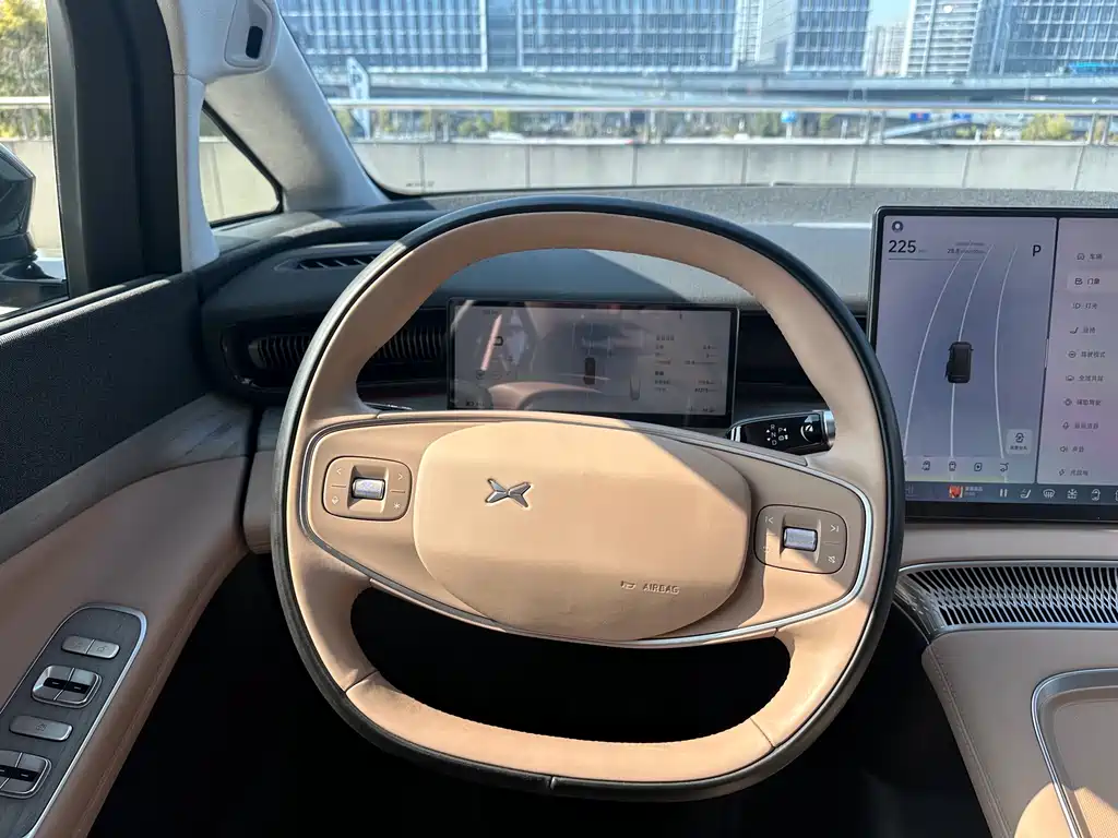 Xpeng X9 2024 Model 610 Long Battery Life Pro купить на сайте DeffCars