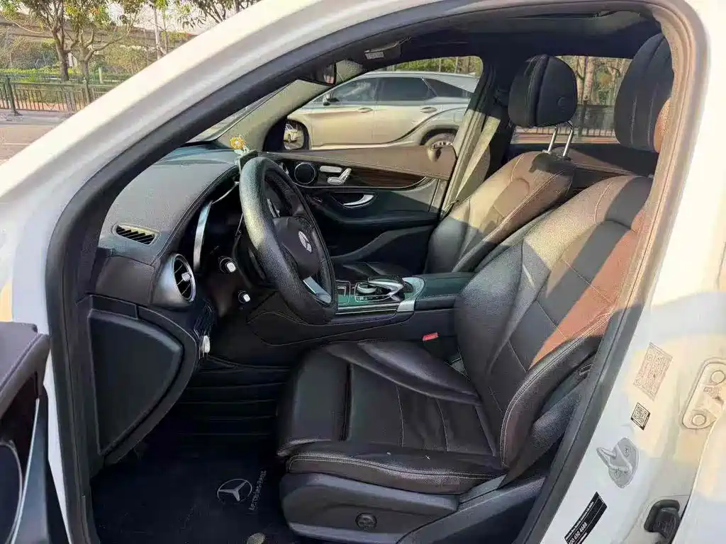 Mercedes-Benz GLC 2016 GLC 260 4MATIC Dynamic купить на сайте DeffCars