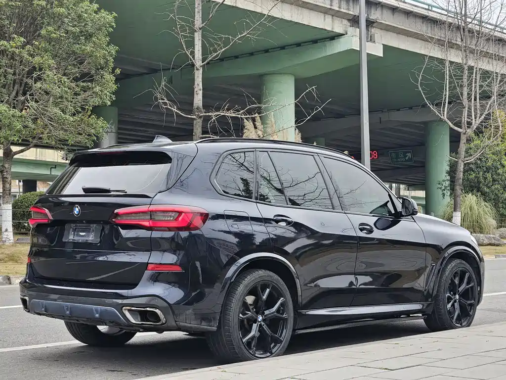 BMW X5 imported 2022 xDrive40i exclusive M sports package купить на сайте DeffCars