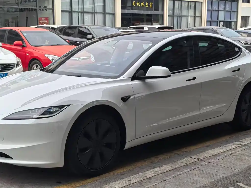 Model 3 2025 rear-wheel drive version купить на сайте DeffCars