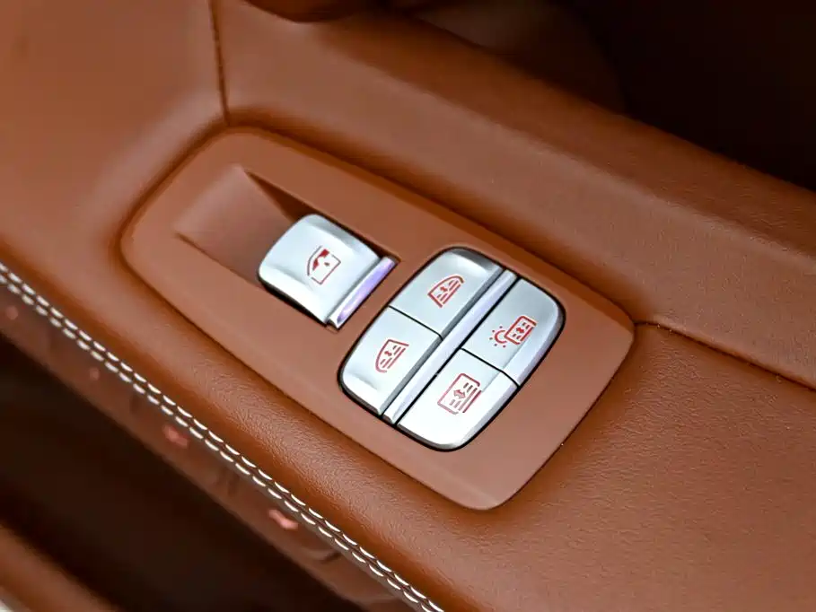 BMW 7 Series 2018 740Li xDrive Exclusive M Sports Package купить на сайте DeffCars