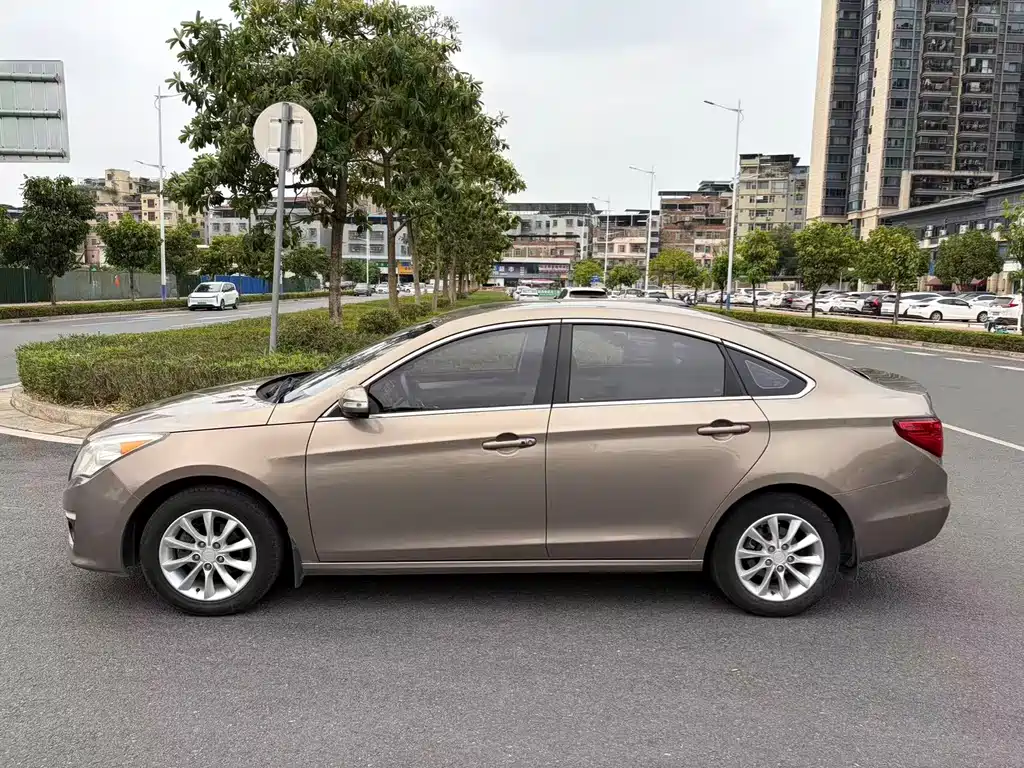 Jingyi S50 2014 1.6L CVT flagship model купить на сайте DeffCars