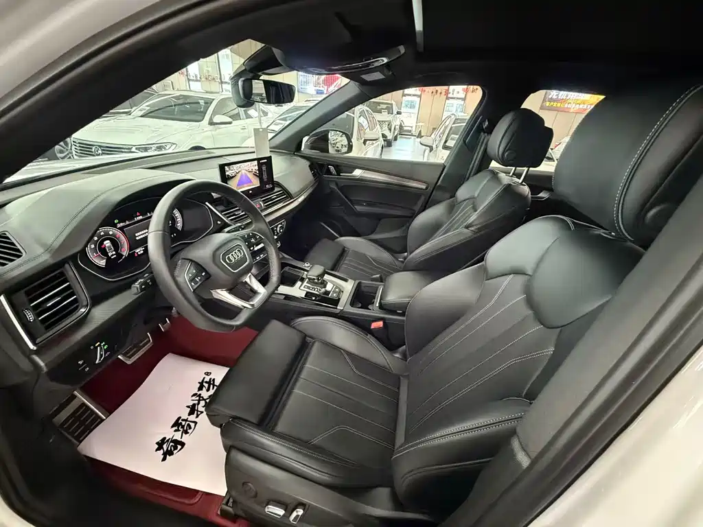 Audi Q5L 2024 40 TFSI luxury and dynamic model купить на сайте DeffCars