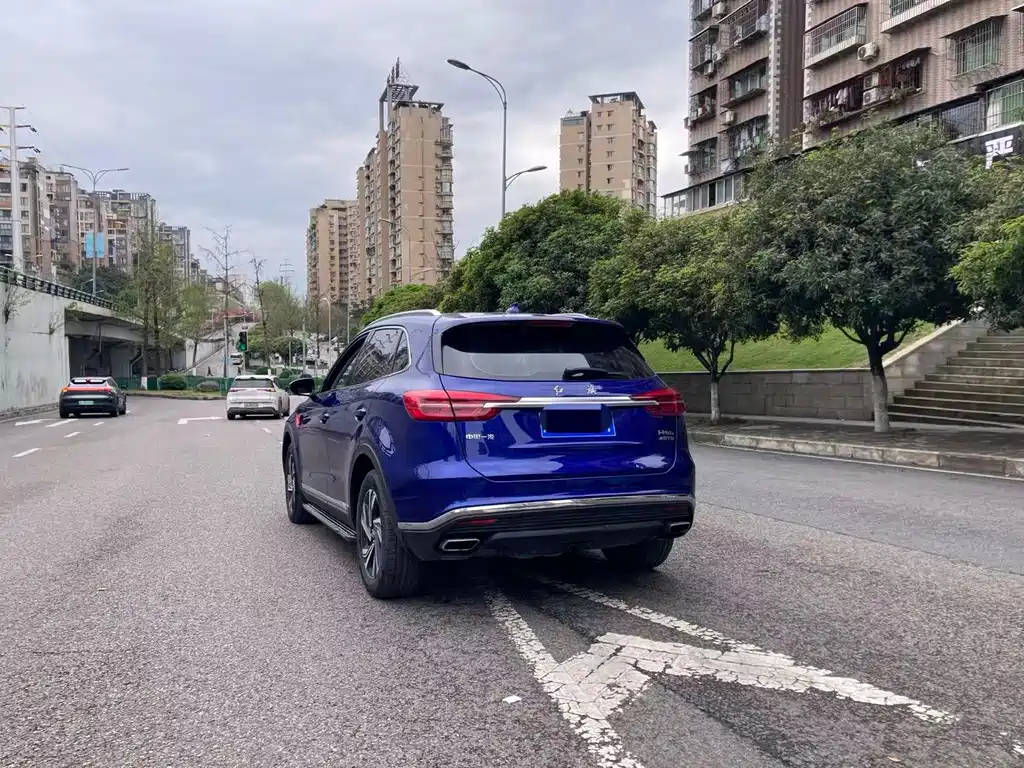 Hongqi HS5 2022 facelift 2.0T Zhilian Flagship Edition купить на сайте DeffCars