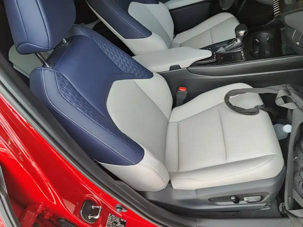 Lexus UX 2020 260h Fun Edition купить на сайте DeffCars