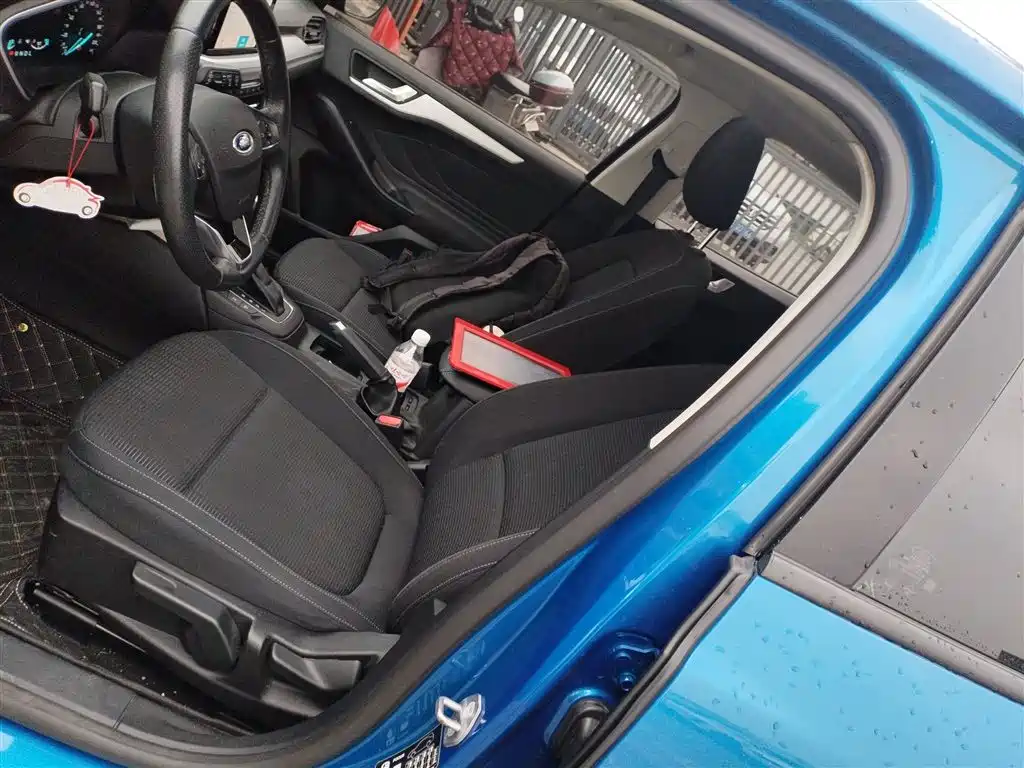 Focus 2020 Hatchback 1.5L Automatic Front Jump купить на сайте DeffCars