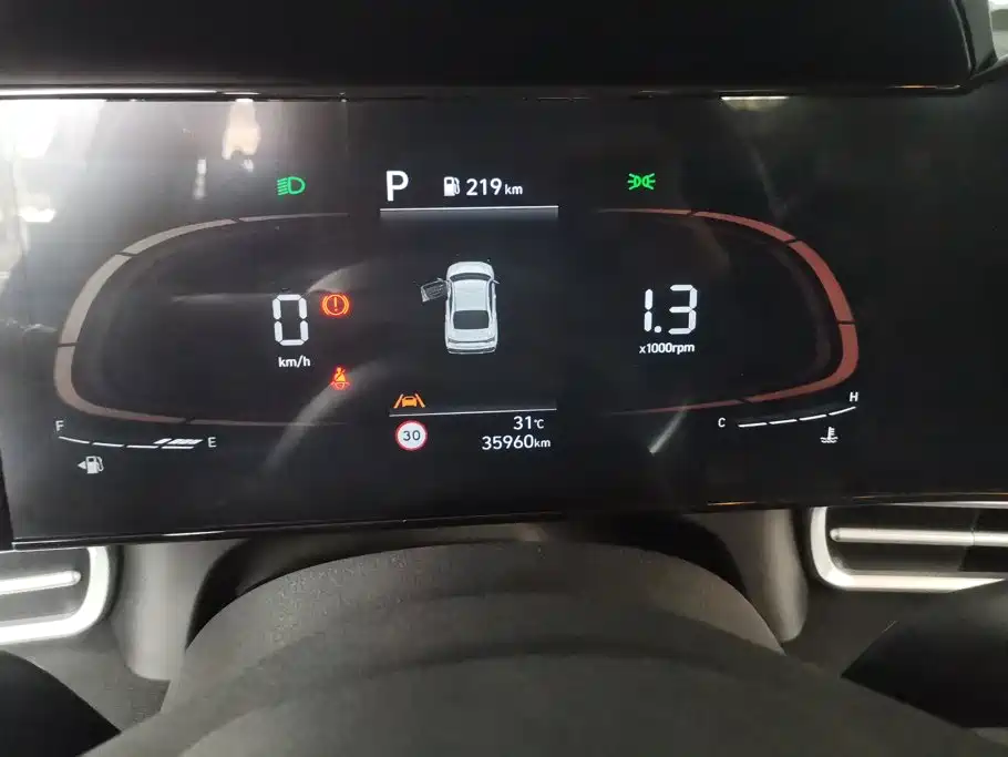 Elantra 2023 1.5L CVT LUX Premium Edition купить на сайте DeffCars