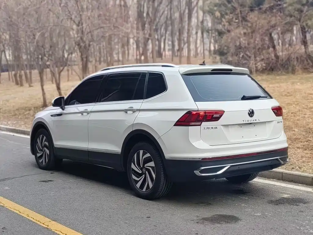 Tiguan L 2022 330TSI automatic two-wheel drive smart version купить на сайте DeffCars