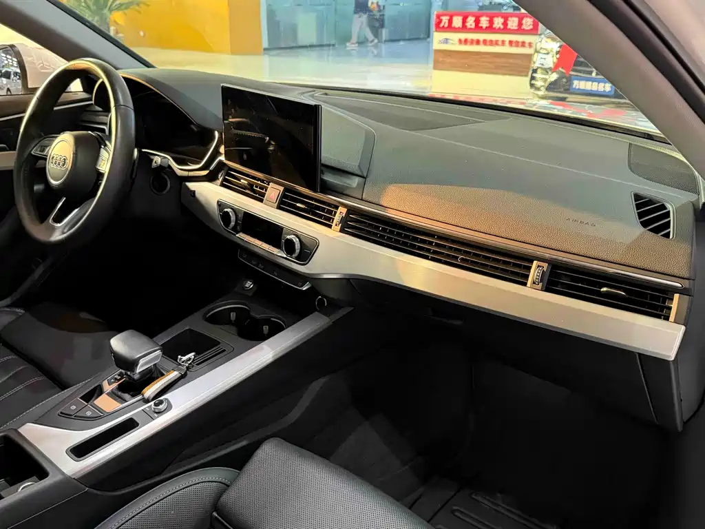 Audi A4L 2020 40 TFSI Fashionable and Dynamic купить на сайте DeffCars