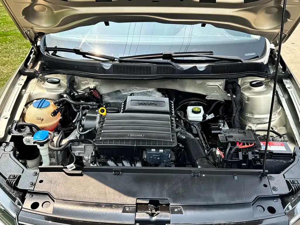 Bora 2018 1.5L automatic comfort model купить на сайте DeffCars