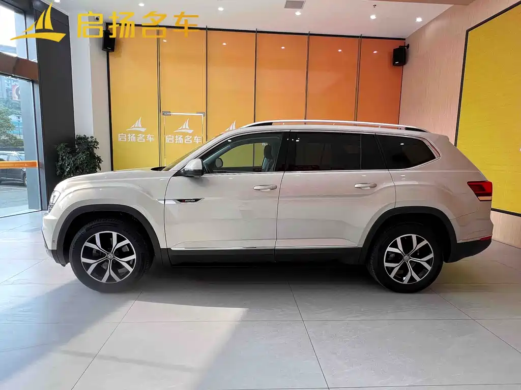 Touron 2019 380TSI four-wheel drive luxury version National VI купить на сайте DeffCars