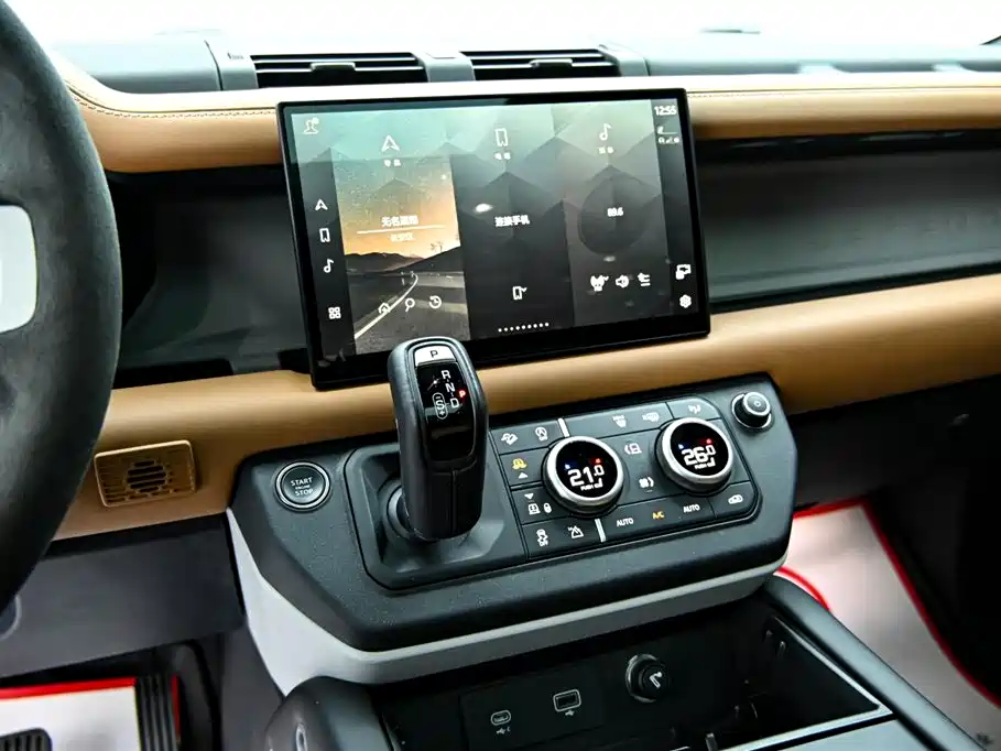 Land Rover Defender 2024 110 3.0T P400 X-DYNAMIC HSE купить на сайте DeffCars