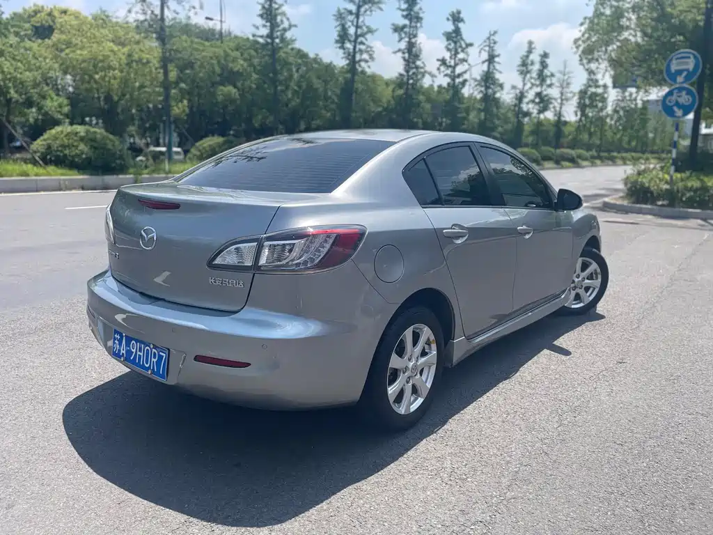 Mazda 3 Star 2015 sedan 2.0L automatic sports model купить на сайте DeffCars