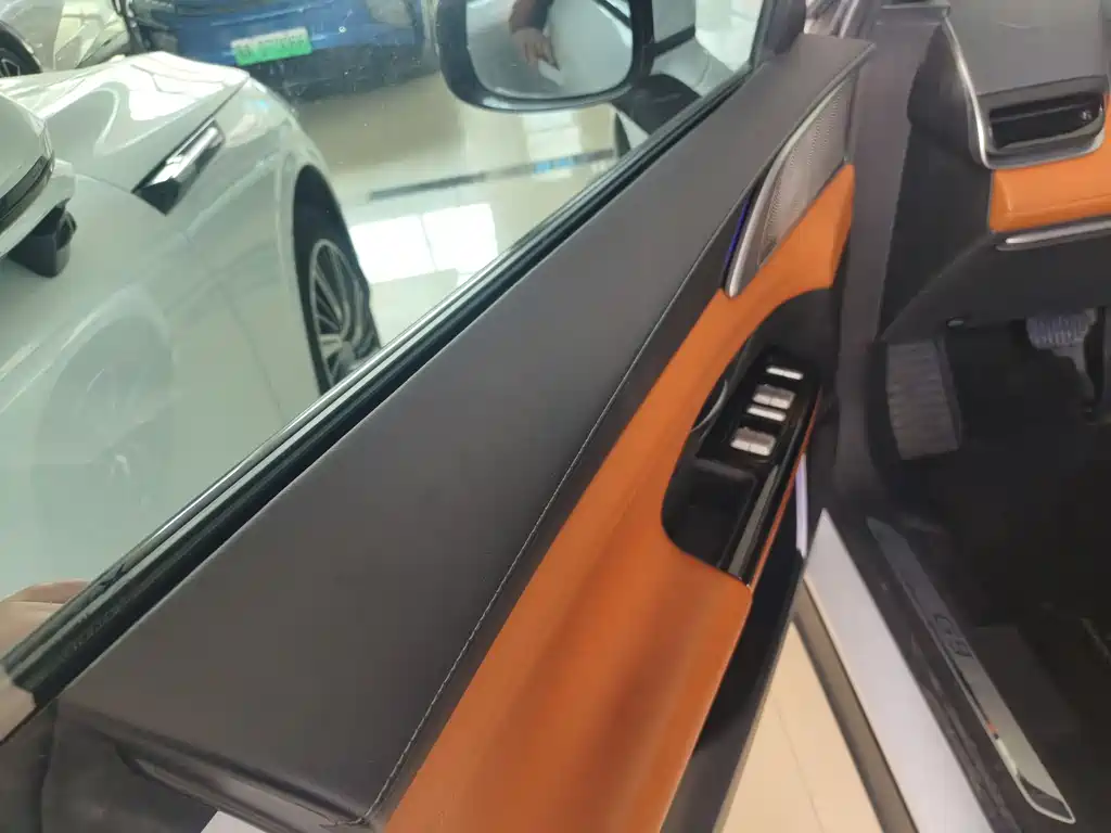 Xpeng G9 2022 model 702 Max купить на сайте DeffCars